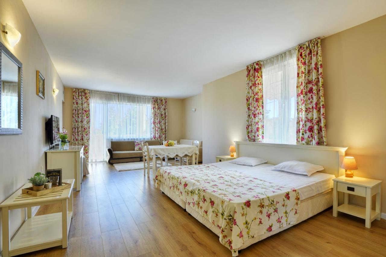 Alekta Hotel Varna Exterior photo