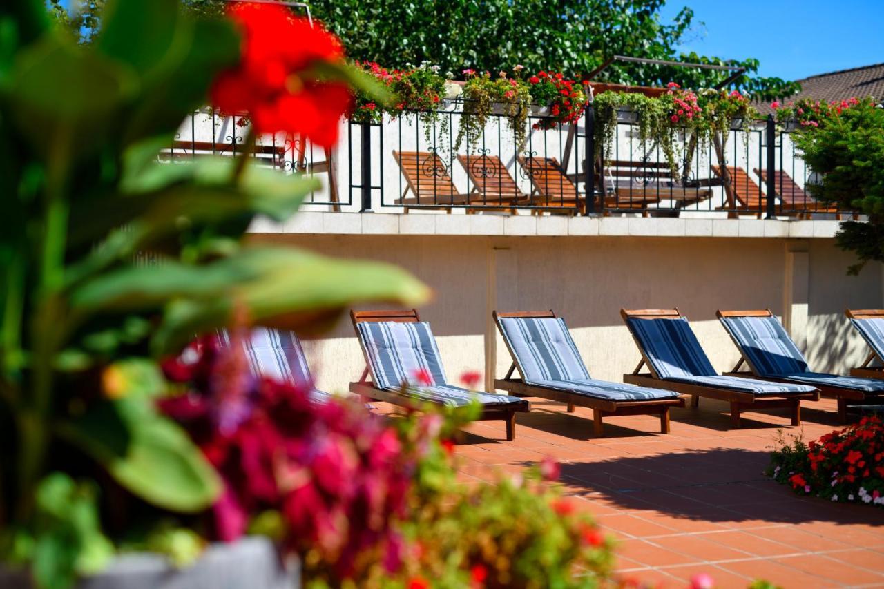 Alekta Hotel Varna Exterior photo